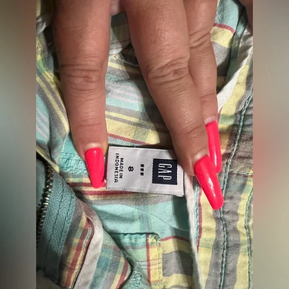 🌸😊🩳Gap Women's multi Shorts size 8 - Picture 2 of 5